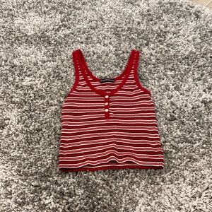 Brandy Melville shirt cropped